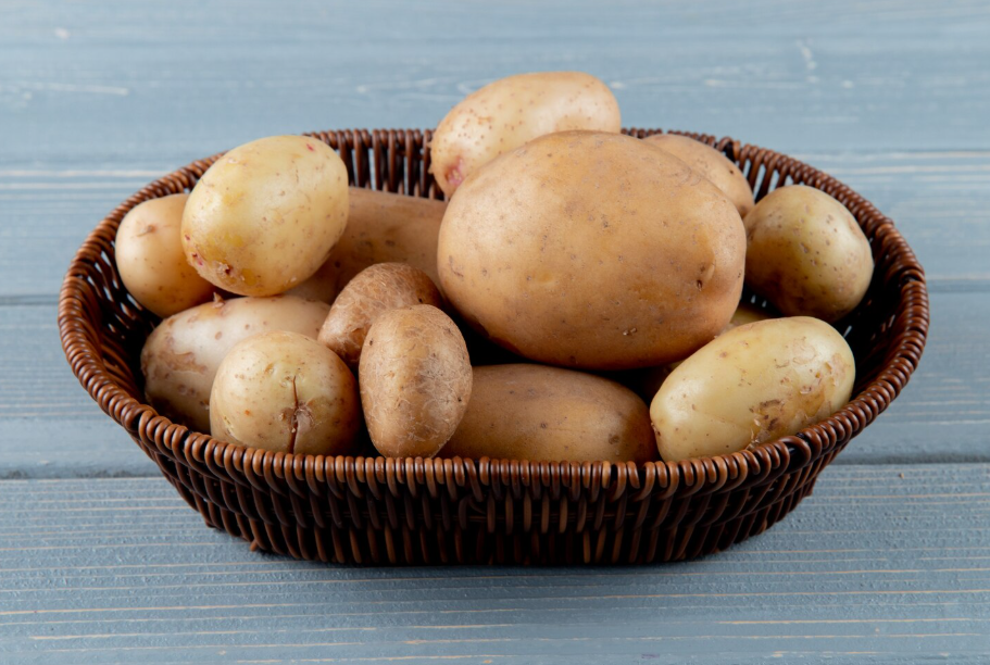 Potato (  पुराना आलू )